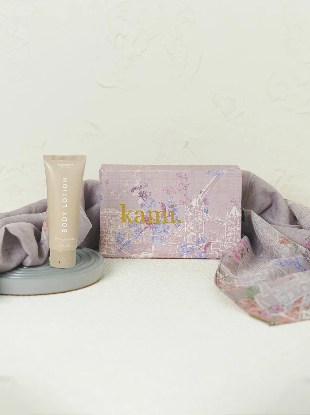 BUNDLING BAMED X KAMI ORVA LONDON SIGNATURE SCARF ASH LILAC