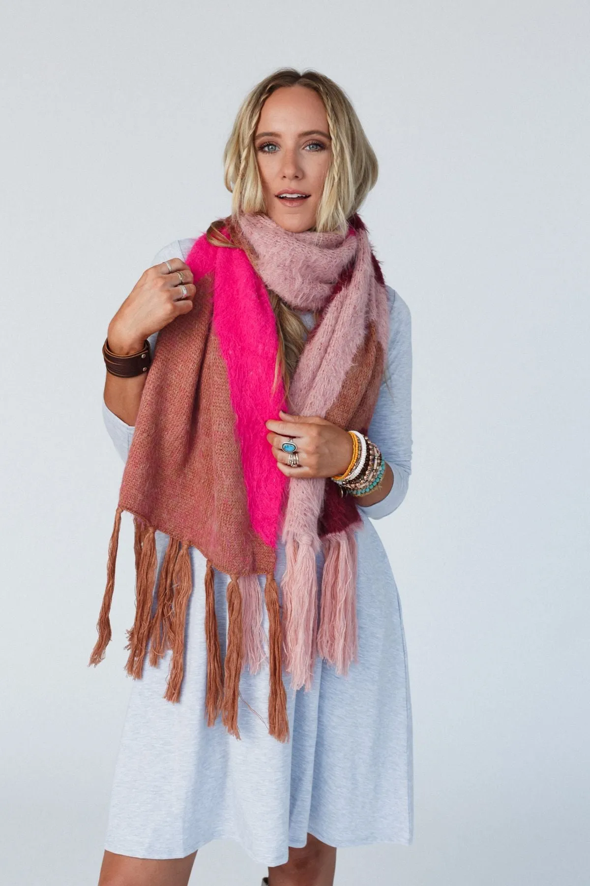 Groovy Swirl Tassel Scarf - Pink