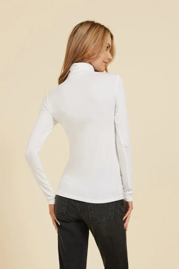 Majestic Long Sleeve Viscose Turtleneck in Blanc/white