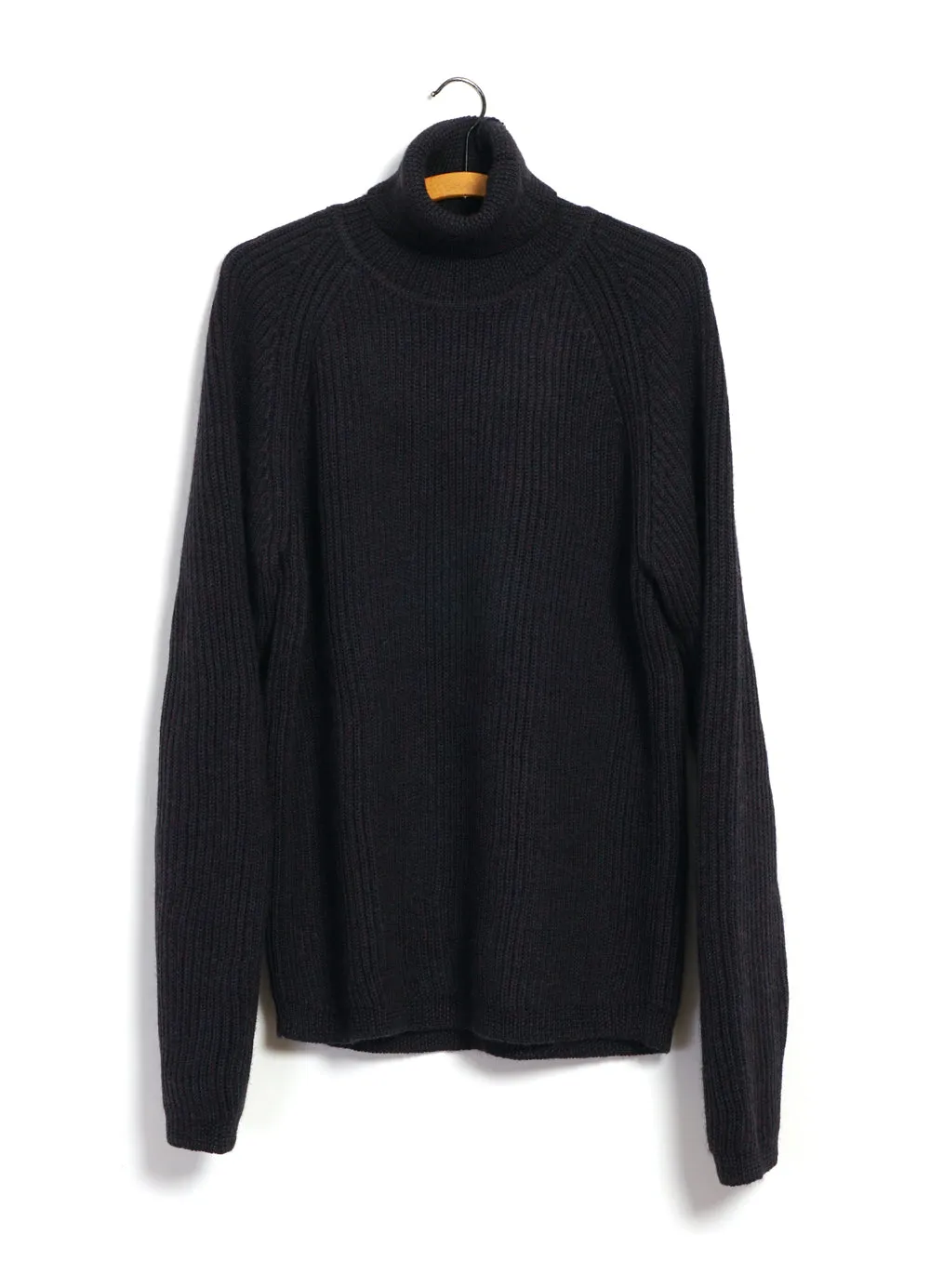 PELLE | Heavy Knit Turtleneck | Night