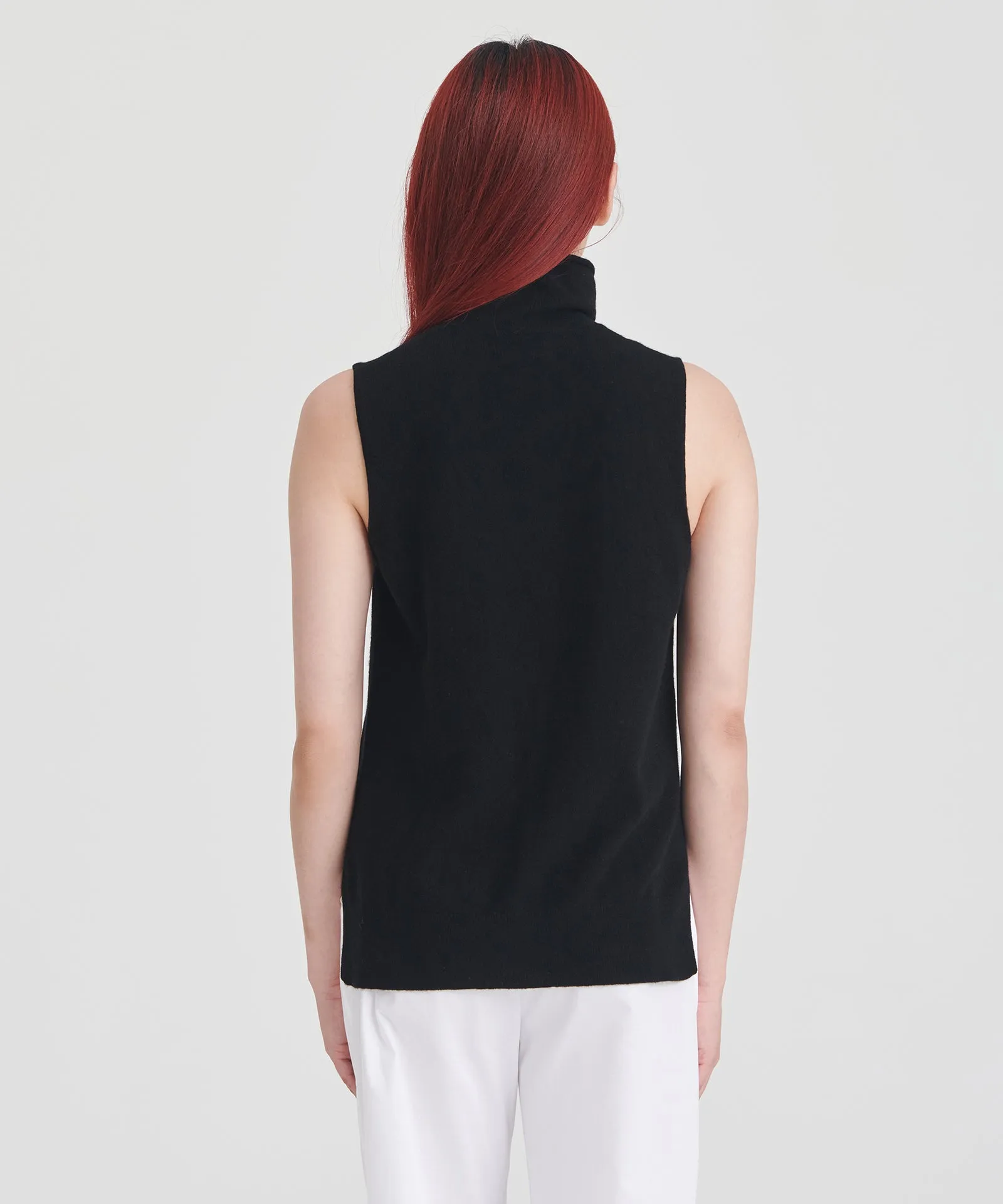 Signature Cashmere Sleeveless Turtleneck